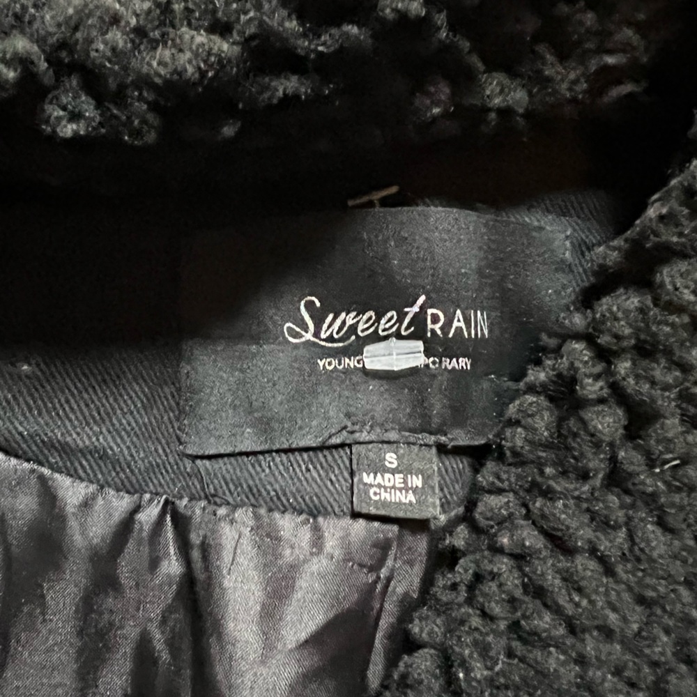 cropped jacket - Picture 2 of 2